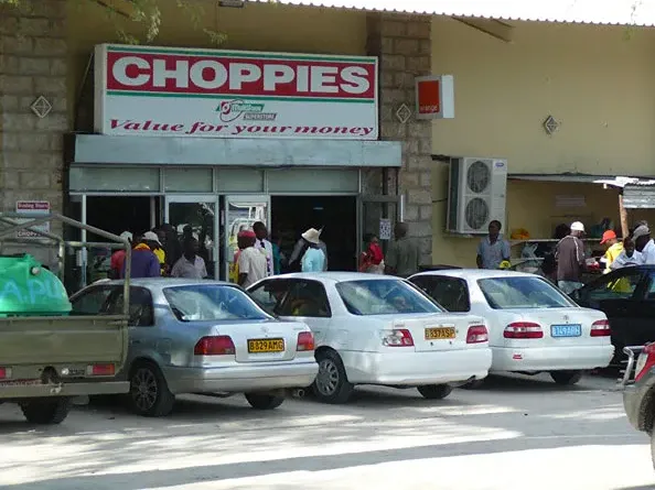 Tips for currency exchange in Maun
