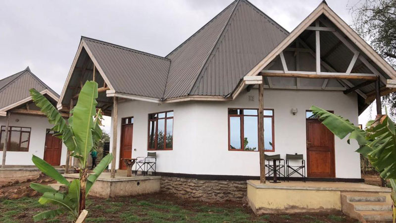 JUA MANYARA LODGE & CAMPING