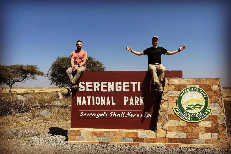 4 Day Mid-Range Lodge and 1 Night Camping Safari