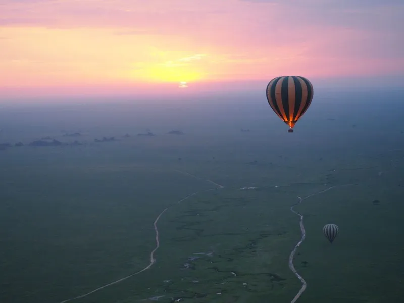 7-Day FLYING IN DRIVE OUT - SERENGETI MARA RIVER CROSSING MIGRATION AND NGORONGORO CRATER