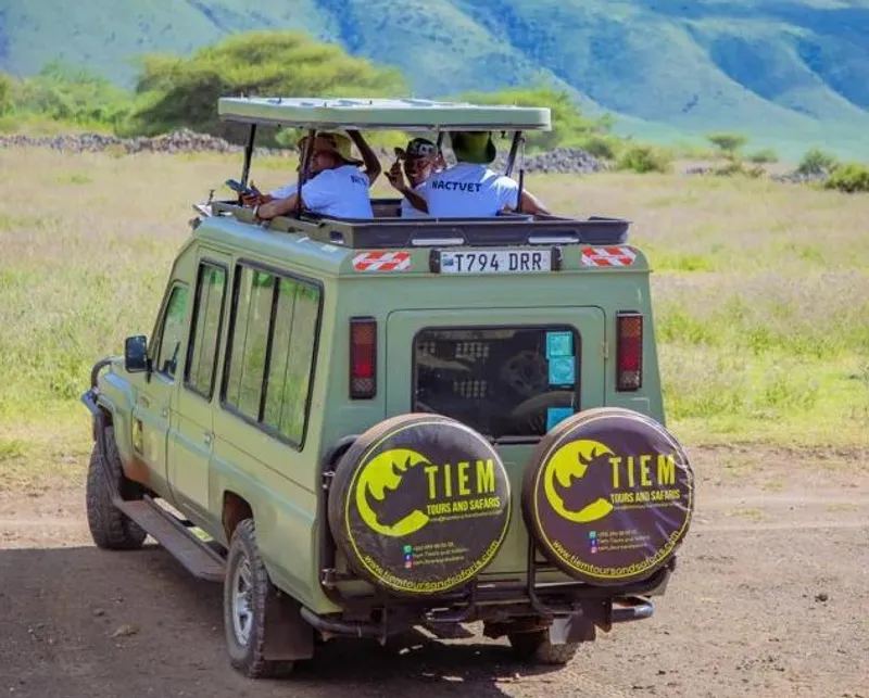 12-DAY NORTHERN CIRCUIT SAFARI & ZANZIBAR ESCAPE