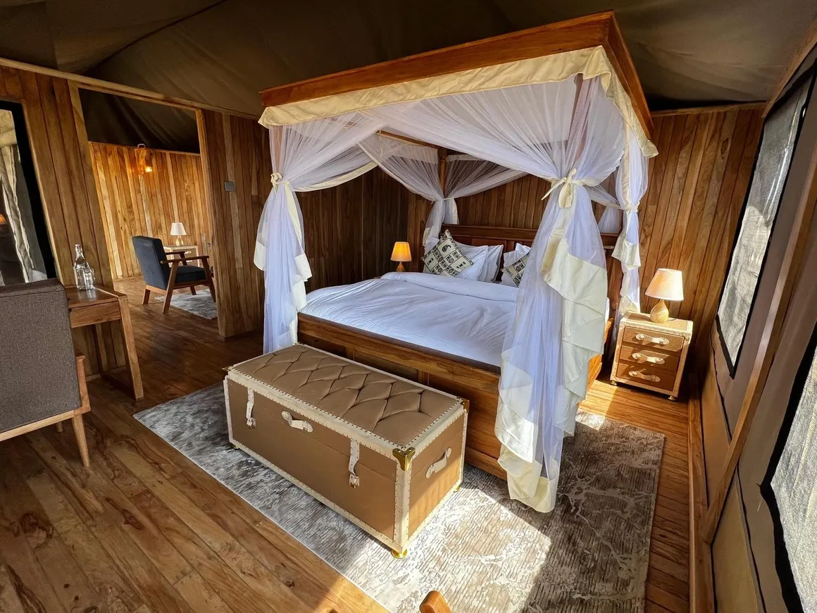 5-Day 4 Night Lake Manyara, Tarangire, Serengeti and Ngorongoro Crater