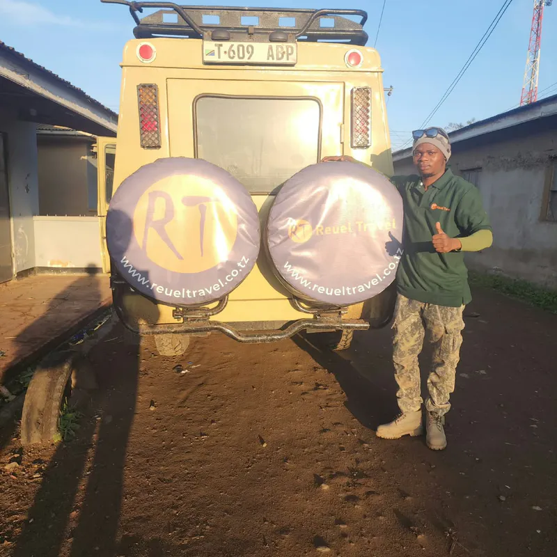 6-Day Kenya & Tanzania Safari: Amboseli and Ndutu Great Migration Adventure