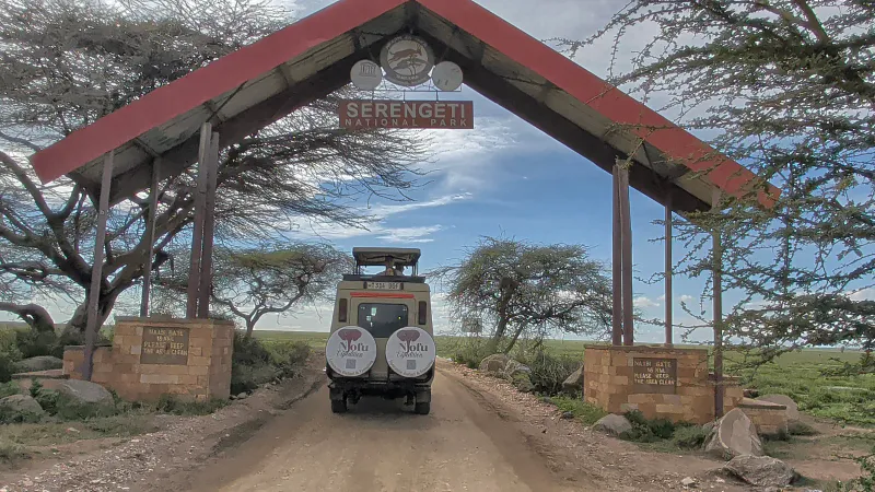 8-Day Serengeti Great Wildebeest Migration Safari