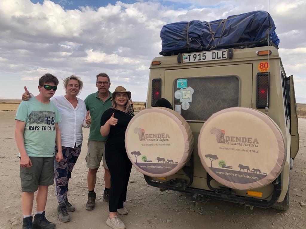 4 Days -Tanzania mid-range Lodge Safaris Trip