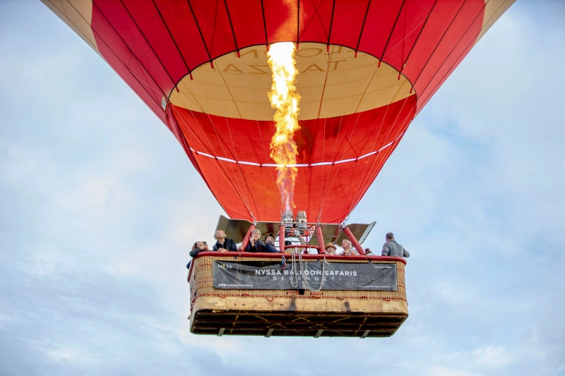 2-Days Balloon Safari, Return Flight Zanzibar