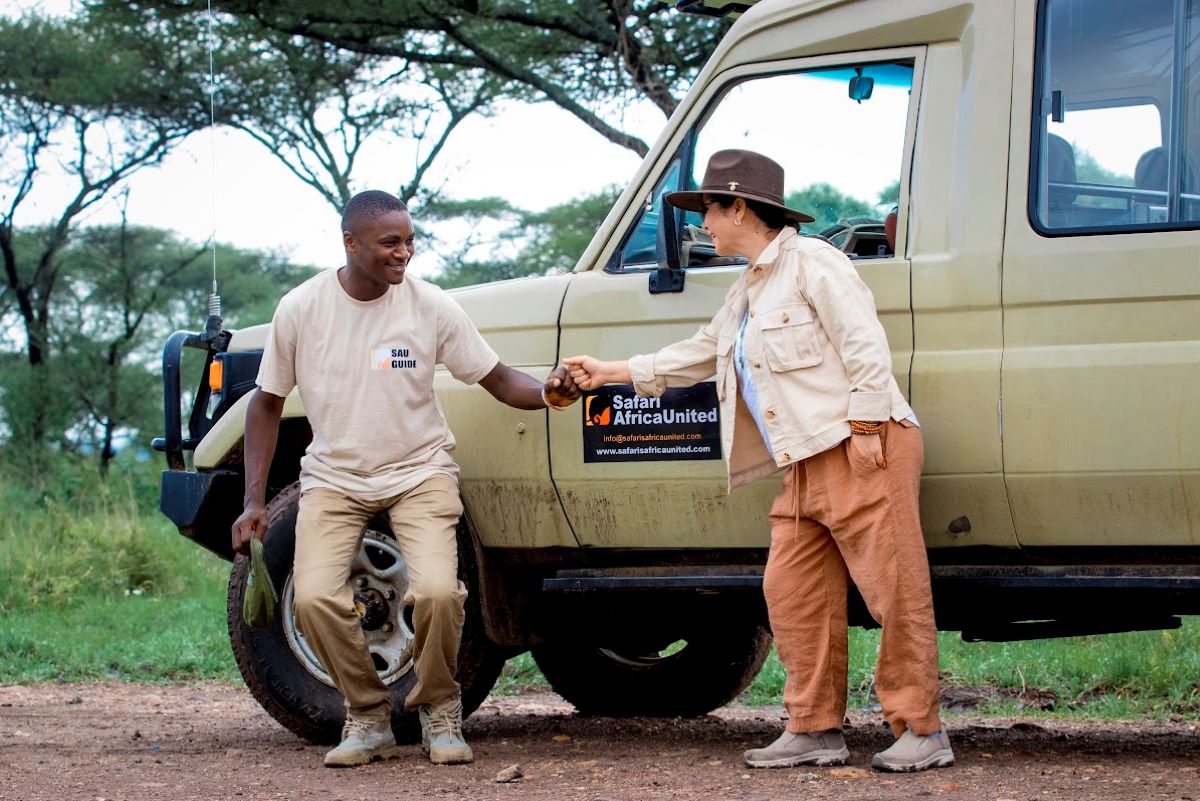 6 - Day Migration Tour Serengeti Migration , Ngorongoro and Tarangire Midrange accommodation