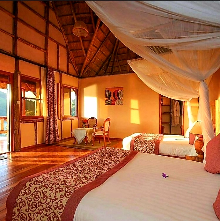 4-Day Luxury Gorilla Trekking Safari