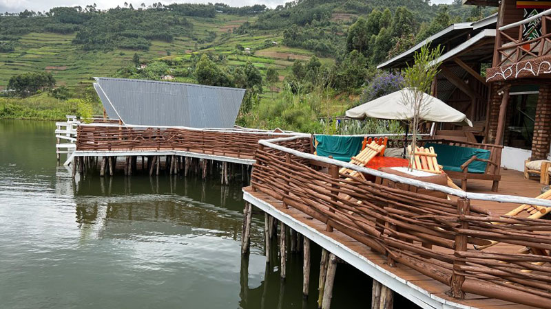 Lake Bunyonyi Rock Resort