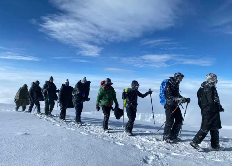 KILIMANJARO 9 DAYS LEMOSHO ROUTE VIEW TOUR