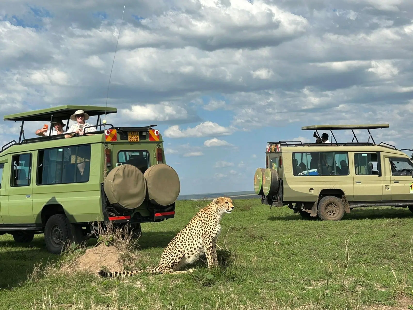 7 DAYS KENYA LODGE SAFARI - 2 ENTRIES IN MASAI MARA
