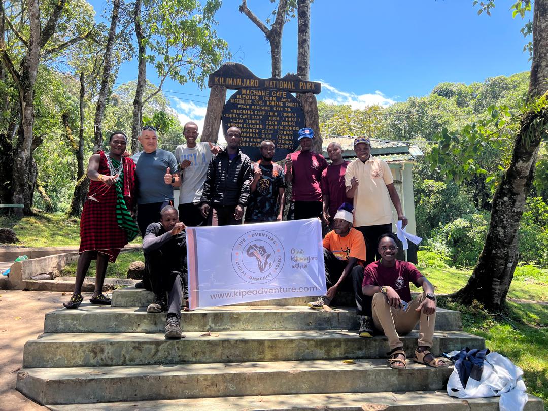 6- Day Mount Kilimanjaro Treking Through Machame Route.
