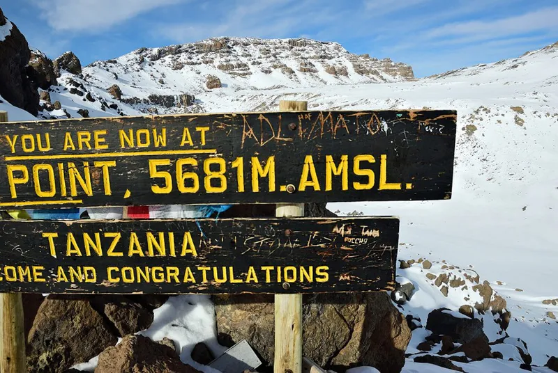 Climb kilimanjaro marangu route 5 Days