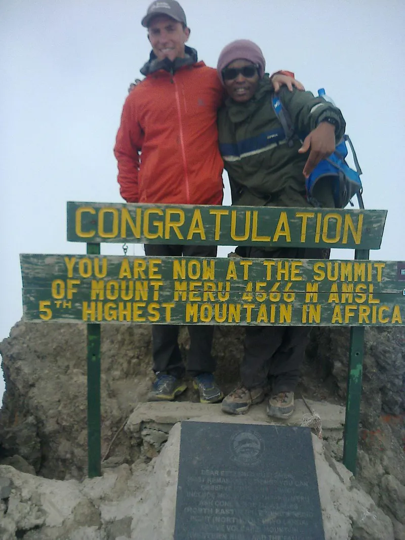 4 DAYS MOUNTAIN MERU CLIMBING